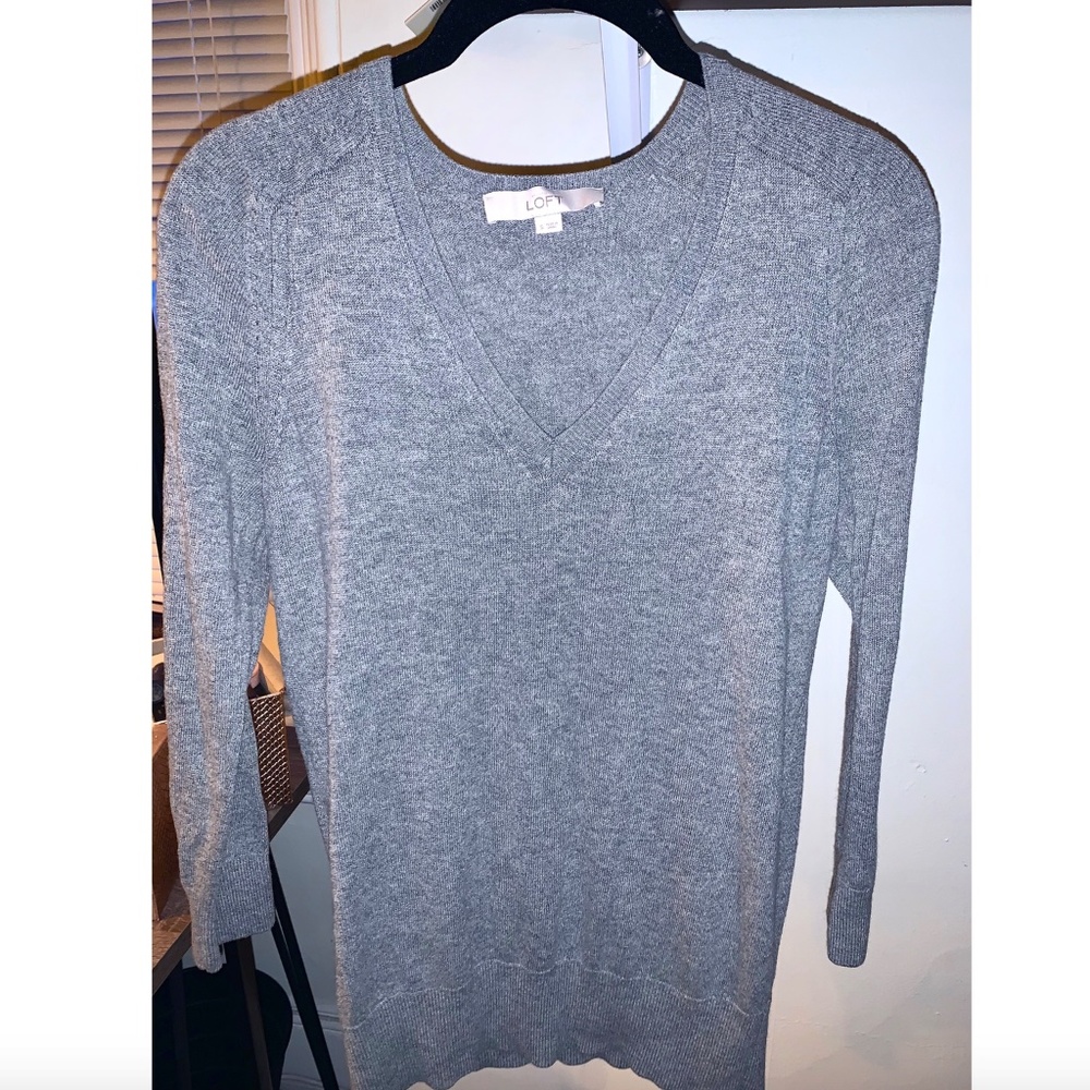 V-neck Grey Loft Sweater